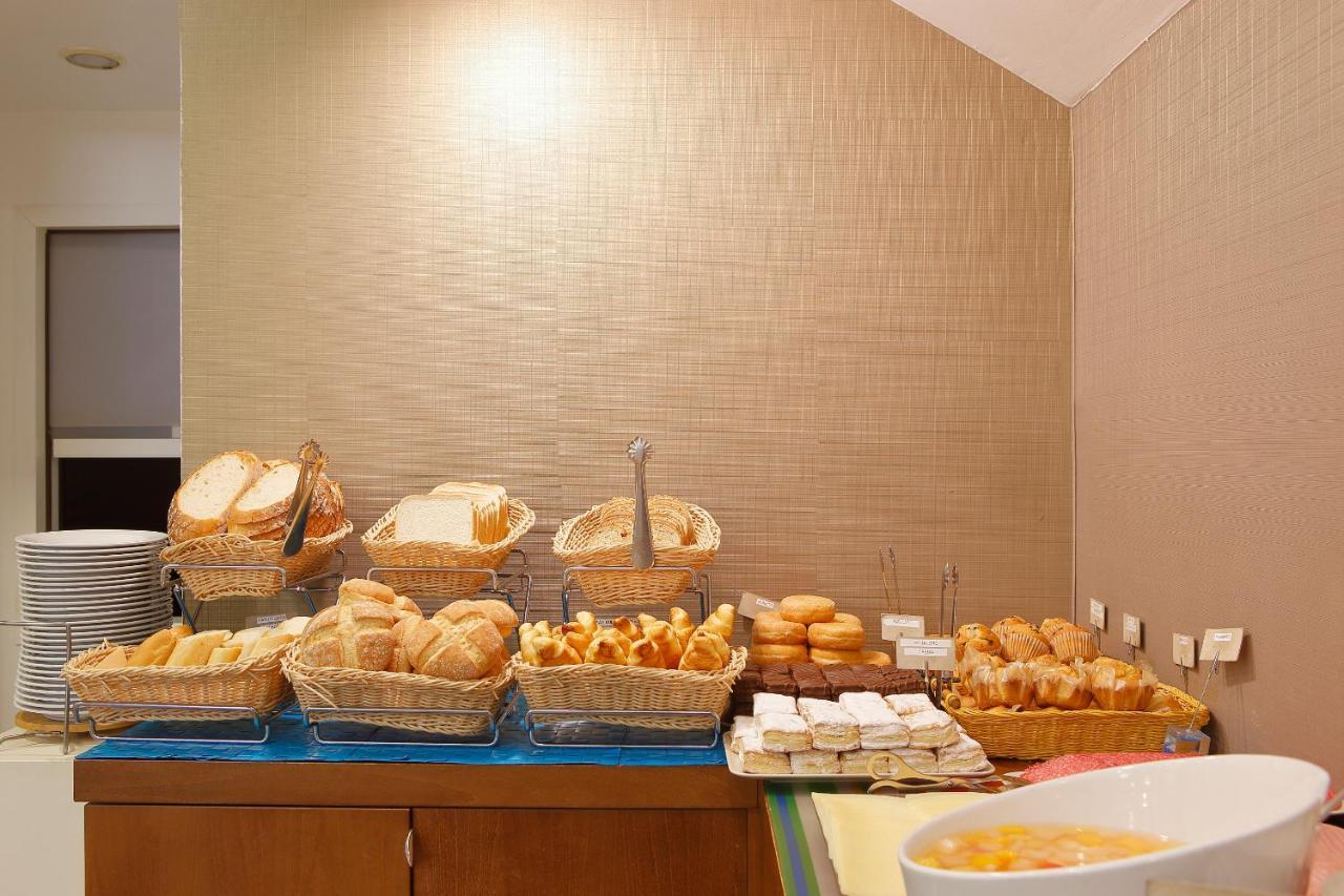 Hotel Santa Rosa, Blue Hoteles 기욘 외부 사진