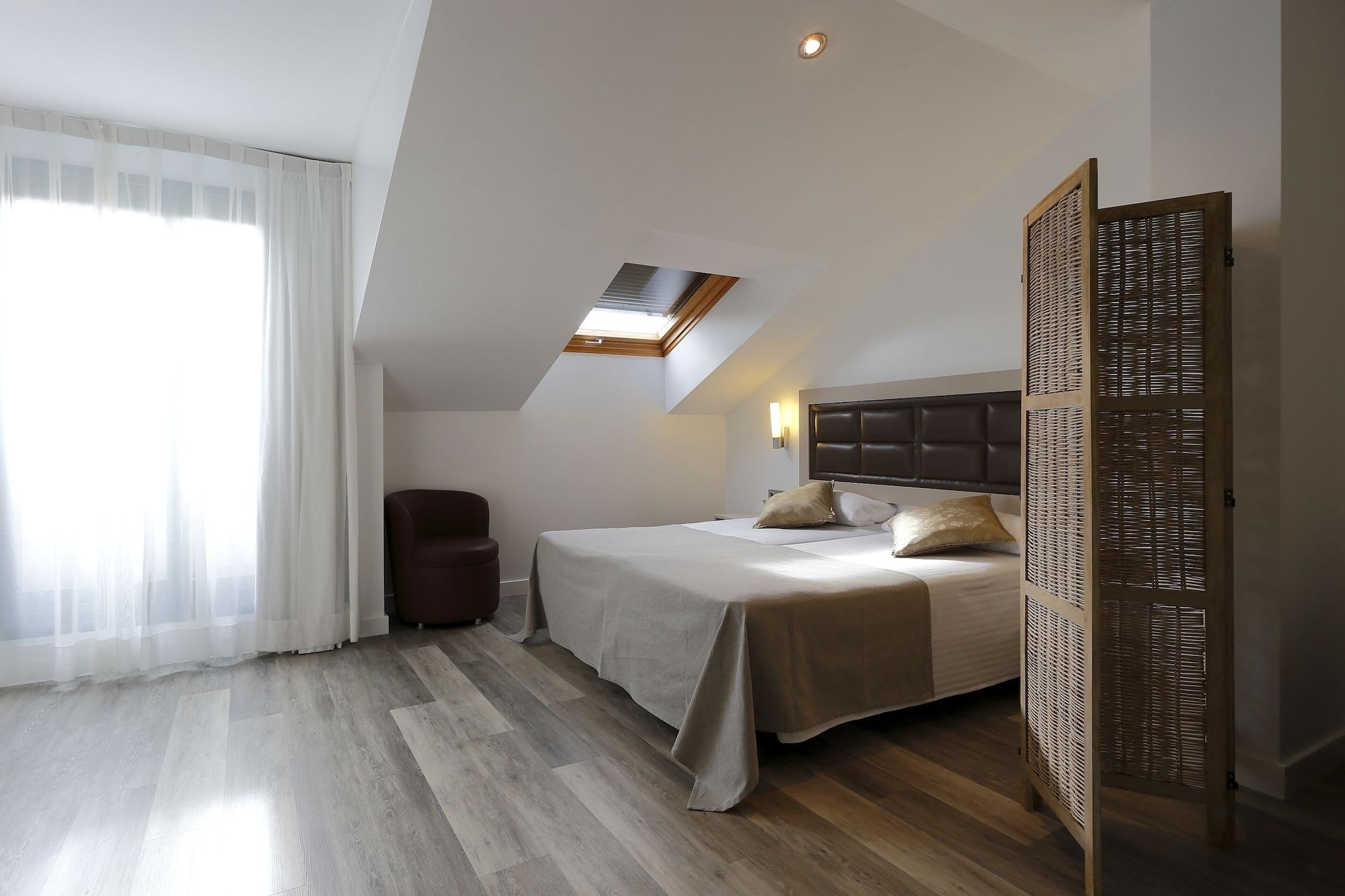 Hotel Santa Rosa, Blue Hoteles 기욘 외부 사진